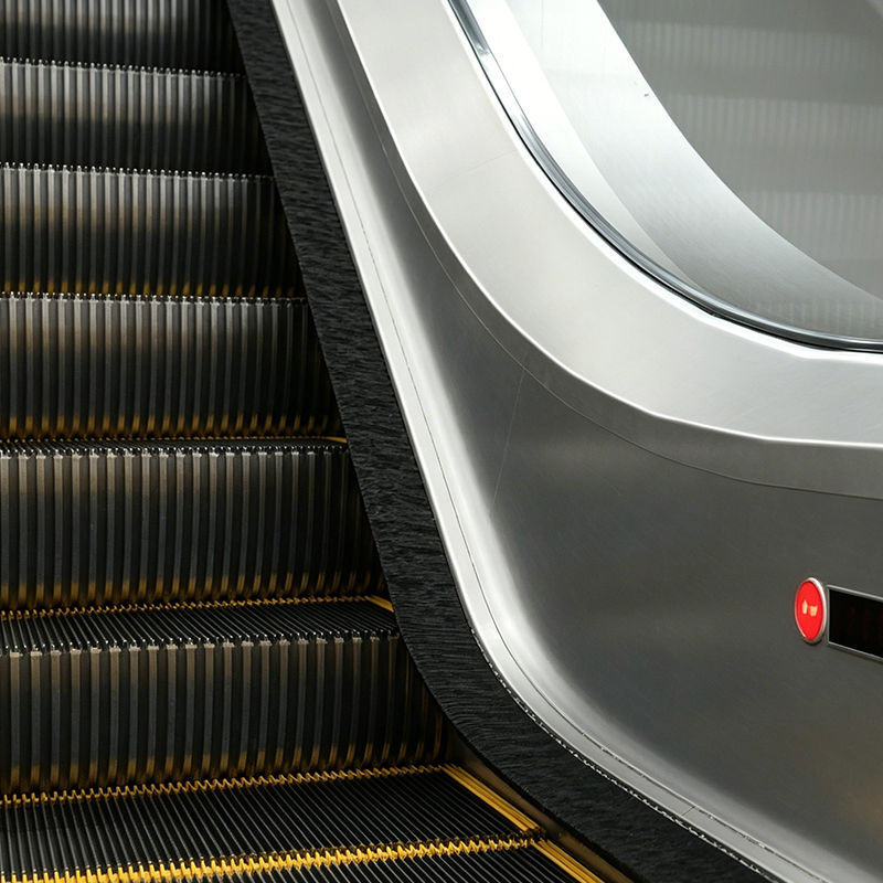 Scala mobile per traffico pubblico per carichi pesanti per metropolitane e standard aeroportuali